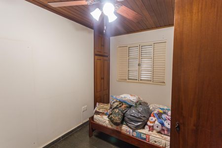 Casa à venda com 358m², 7 quartos e 2 vagasSuíte da Casa de Fundos