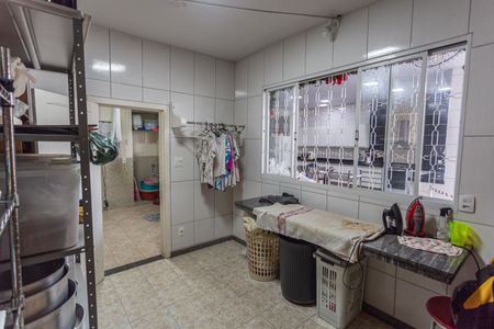 Casa à venda com 358m², 7 quartos e 2 vagasQuarto de Serviço