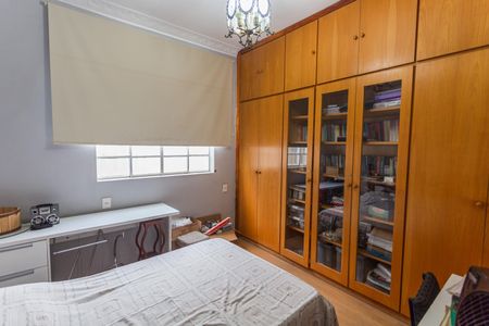 Casa à venda com 358m², 7 quartos e 2 vagasQuarto 3