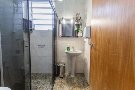 Casa à venda com 358m², 7 quartos e 2 vagasBanheiro Social