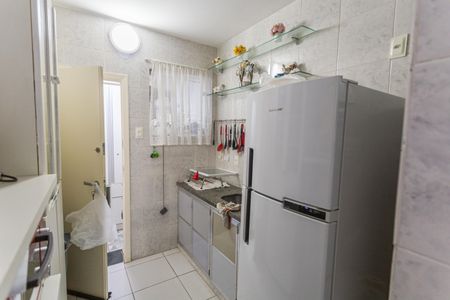 Casa à venda com 358m², 7 quartos e 2 vagasCozinha da Casa de Fundos