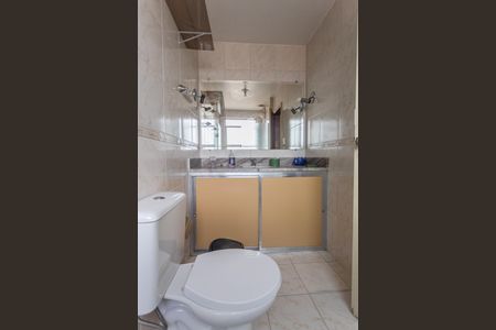 Casa à venda com 358m², 7 quartos e 2 vagasBanheiro da Suíte 3 no 2° Andar