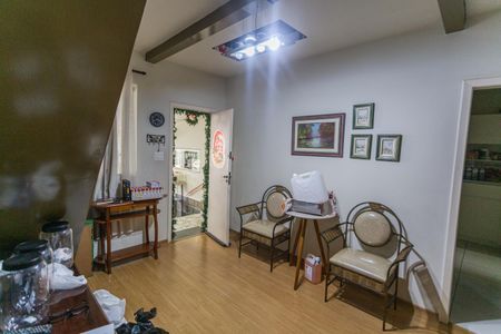 Casa à venda com 358m², 7 quartos e 2 vagasSala da Casa de Fundos