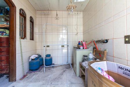 Casa à venda com 100m², 3 quartos e 1 vagaÁrea de Serviço