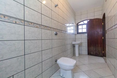 Casa à venda com 100m², 3 quartos e 1 vagaBanheiro 1