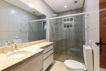 Casa à venda com 170m², 2 quartos e 2 vagas Casa à venda com 170m², 2 quartos e 2 vagasBanheiro Suíte 2