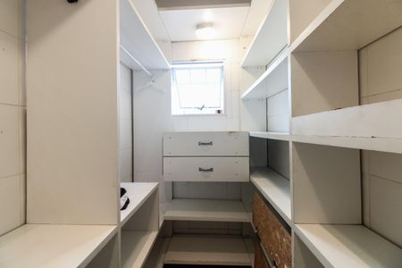 Casa à venda com 170m², 2 quartos e 2 vagas Casa à venda com 170m², 2 quartos e 2 vagasSuíte 2