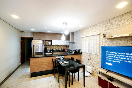 Sala e cozinha de casa à venda com 2 quartos, 170m² em Chácara Califórnia, São Paulo