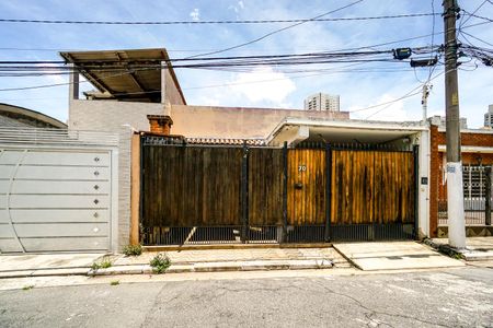 Casa à venda com 170m², 2 quartos e 2 vagasFachada