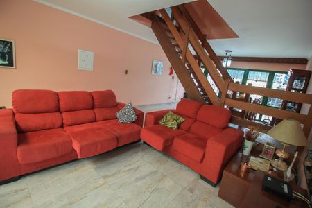 Casa à venda com 190m², 3 quartos e 4 vagasSala