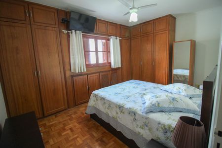 Casa à venda com 190m², 3 quartos e 4 vagasSuíte