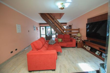 Casa à venda com 190m², 3 quartos e 4 vagasSala