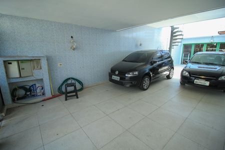 Casa à venda com 190m², 3 quartos e 4 vagasGaragem