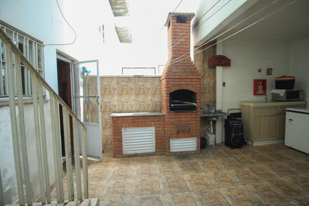 Casa à venda com 190m², 3 quartos e 4 vagasQuintal