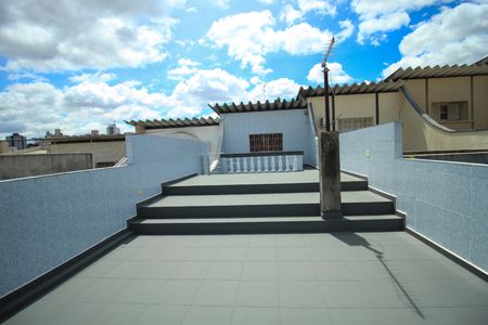 Casa à venda com 190m², 3 quartos e 4 vagasTerraço