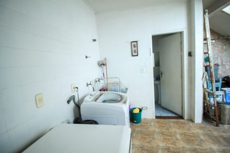 Casa à venda com 190m², 3 quartos e 4 vagasÁrea de Serviço