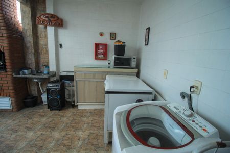 Casa à venda com 190m², 3 quartos e 4 vagasÁrea de Serviço