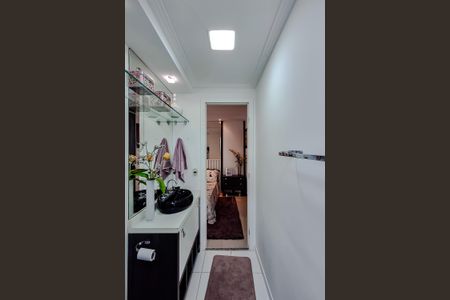 Apartamento à venda com 69m², 2 quartos e 2 vagasBanheiro da Suíte