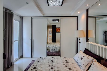 Apartamento à venda com 69m², 2 quartos e 2 vagasQuarto 2 - Suíte