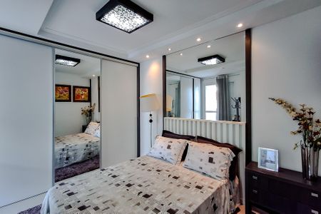 Apartamento à venda com 69m², 2 quartos e 2 vagasQuarto 2 - Suíte