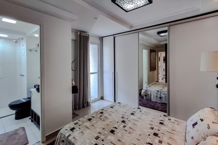 Apartamento à venda com 69m², 2 quartos e 2 vagasQuarto 2 - Suíte
