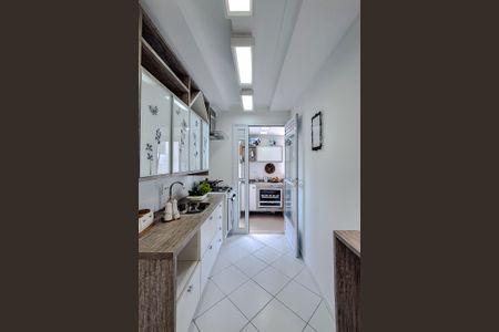 Apartamento à venda com 69m², 2 quartos e 2 vagasCozinha