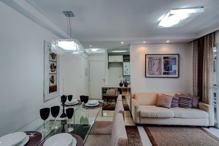Apartamento à venda com 69m², 2 quartos e 2 vagasSala