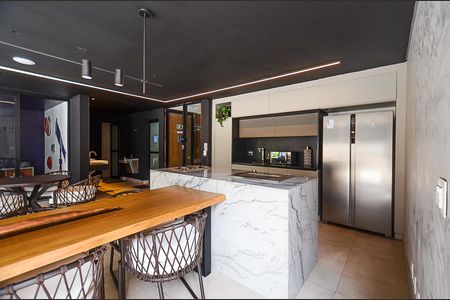 Apartamento à venda com 216m², 3 quartos e 4 vagasÁrea comum - Salão de festas