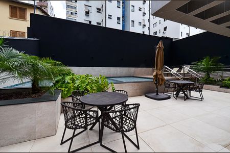 Apartamento à venda com 216m², 3 quartos e 4 vagasÁrea comum - Piscina