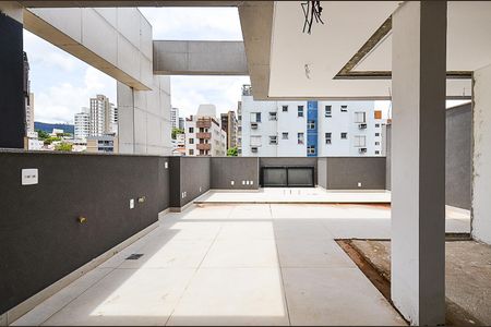 Apartamento à venda com 216m², 3 quartos e 4 vagasCobertura