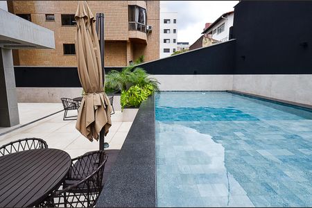Apartamento à venda com 216m², 3 quartos e 4 vagasÁrea comum - Piscina