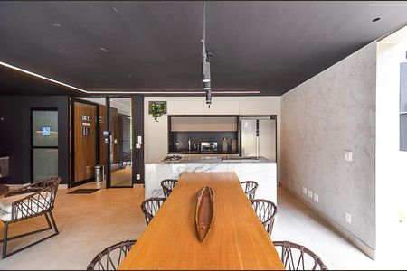 Apartamento à venda com 216m², 3 quartos e 4 vagasÁrea comum - Salão de festas