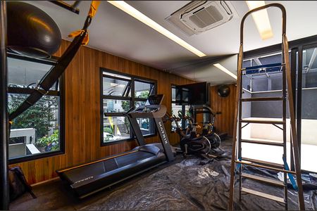 Apartamento à venda com 216m², 3 quartos e 4 vagasÁrea comum - Academia