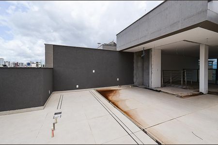 Apartamento à venda com 216m², 3 quartos e 4 vagasCobertura