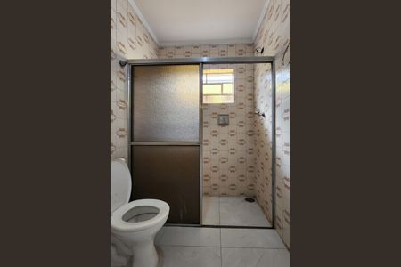 Casa para alugar com 150m², 3 quartos e 2 vagasBanheiro 