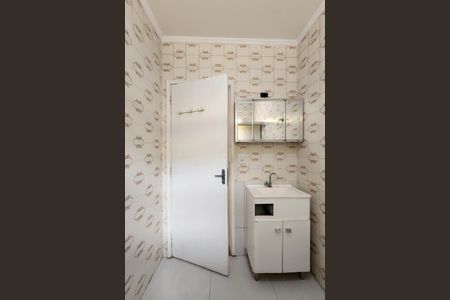 Casa para alugar com 150m², 3 quartos e 2 vagasBanheiro 