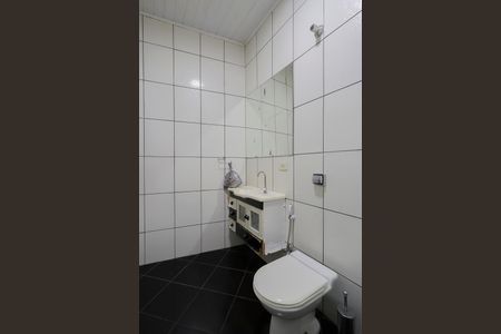 Casa à venda com 220m², 7 quartos e 3 vagasCasa 2 - Banheiro 2