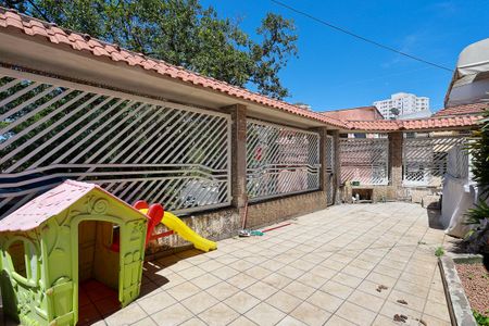 Casa à venda com 220m², 7 quartos e 3 vagasQuintal frontal