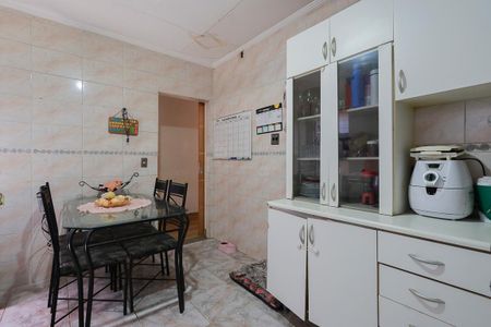 Casa à venda com 220m², 7 quartos e 3 vagasCasa 1 - Cozinha