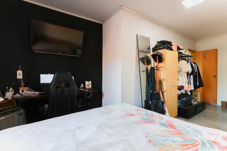 Casa à venda com 220m², 7 quartos e 3 vagasCasa 2 - Quarto 1