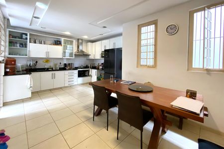 Casa à venda com 95m², 3 quartos e 7 vagasCozinha