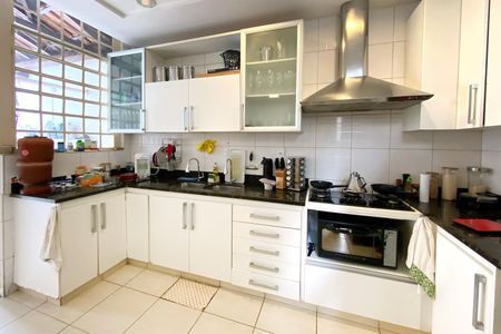 Casa à venda com 95m², 3 quartos e 7 vagasCozinha