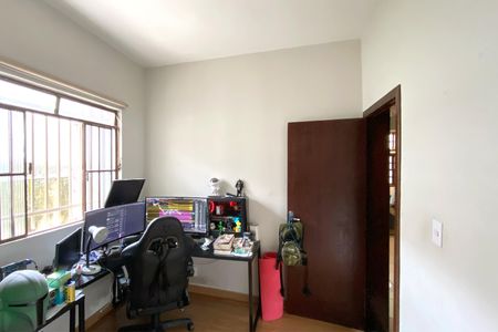 Casa à venda com 95m², 3 quartos e 7 vagasQuarto 3