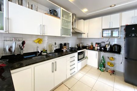 Casa à venda com 95m², 3 quartos e 7 vagasCozinha