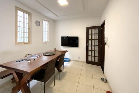 Casa à venda com 95m², 3 quartos e 7 vagasCozinha