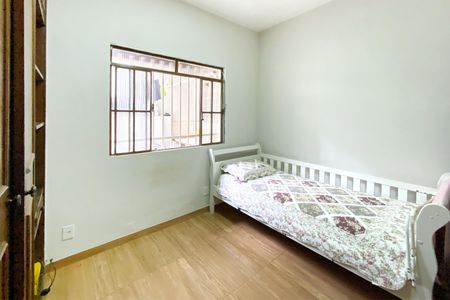 Casa à venda com 95m², 3 quartos e 7 vagasQuarto 2