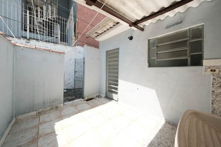 Casa à venda com 244m², 2 quartos e 1 vagaÁrea externa