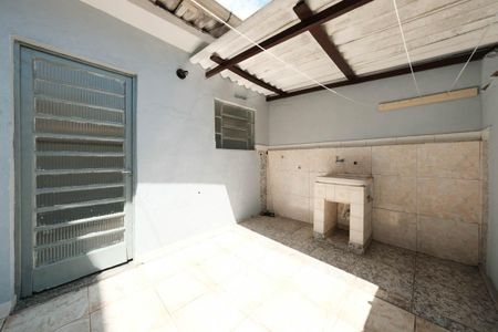 Casa à venda com 244m², 2 quartos e 1 vagaÁrea externa