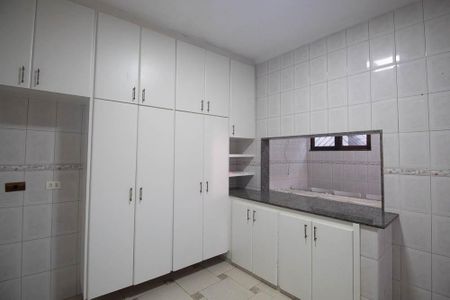 Casa à venda com 313m², 5 quartos e 5 vagasCopa / Cozinha casa 2