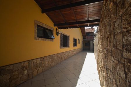 Casa à venda com 313m², 5 quartos e 5 vagasGaragem 